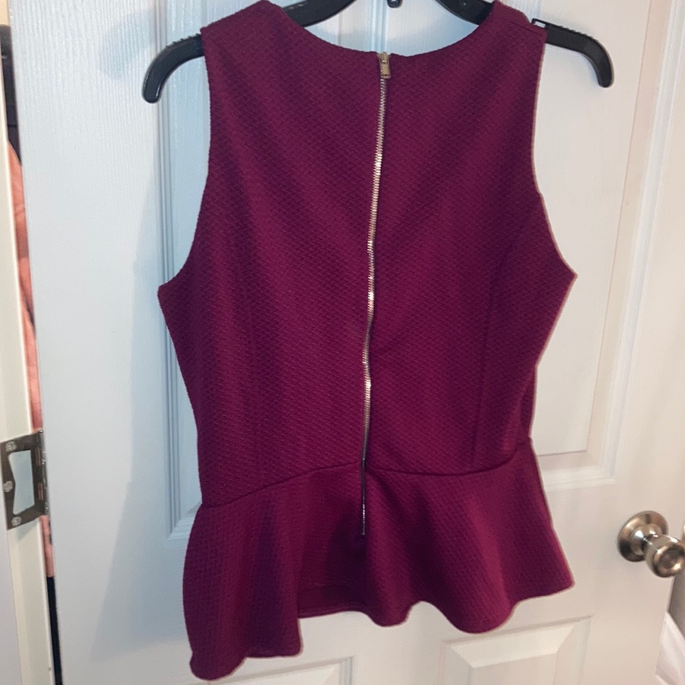 New York & Company Stretch Cute Dressy Top Size M - Picture 2 of 2